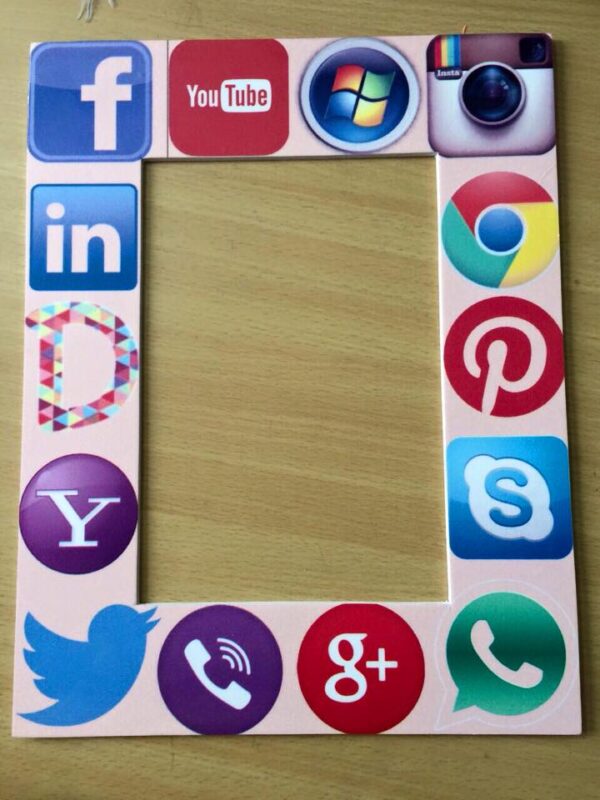 Social Media Photo Frame