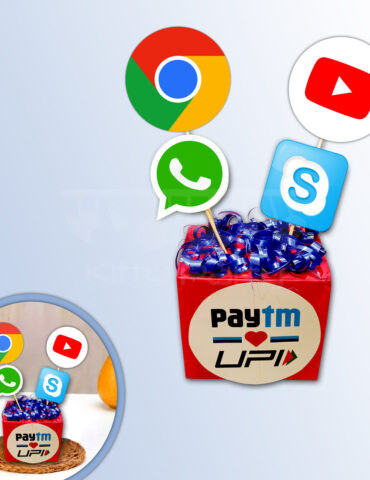 Social-Media-Center-Table-Decorations